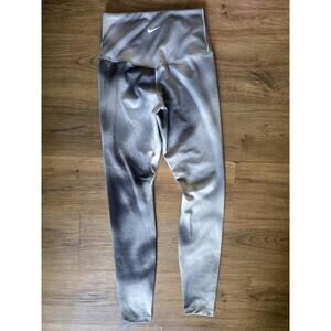 Womens Nike Leggings